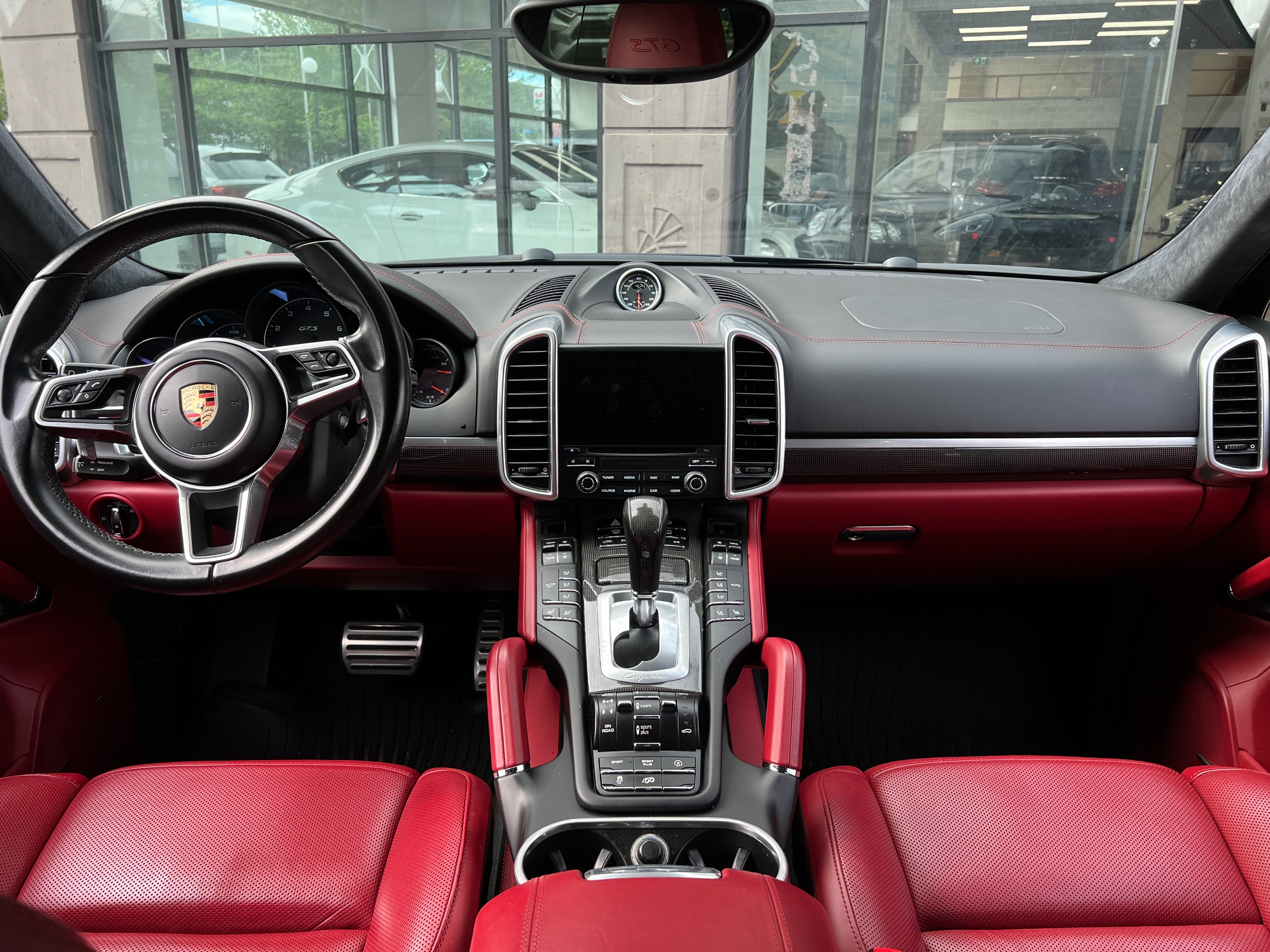 2017 Porsche Cayenne GTS - Image 12